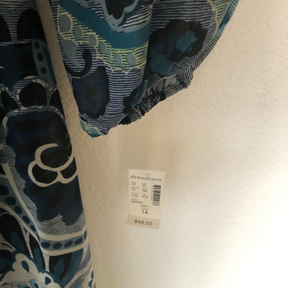 Dress - Picture 4 of 6